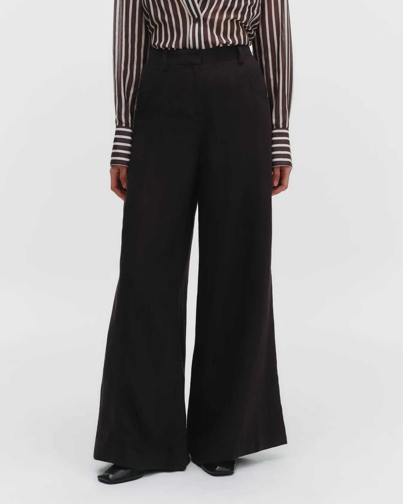 Dee's Trouser in Washed Linen - Image 2