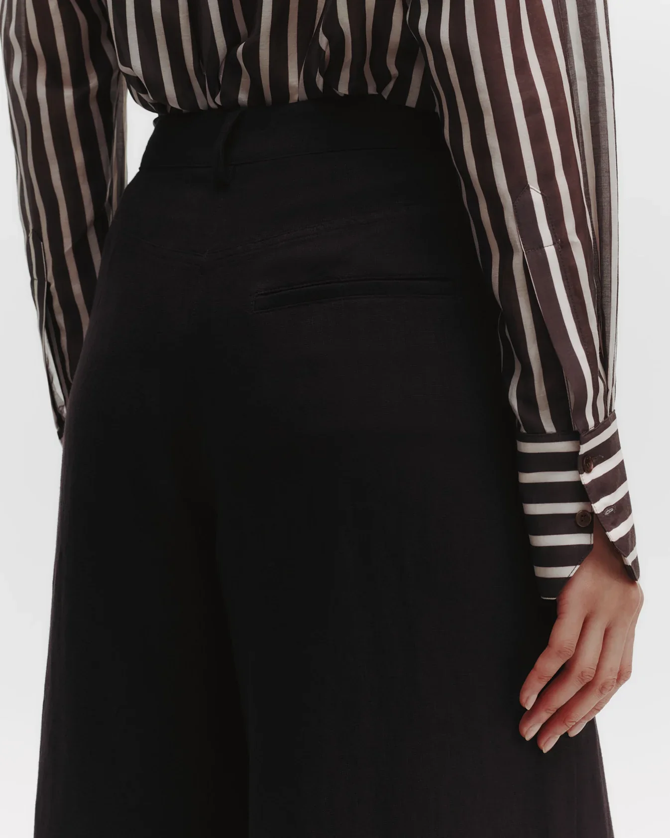 Dee's Trouser in Washed Linen - Image 5