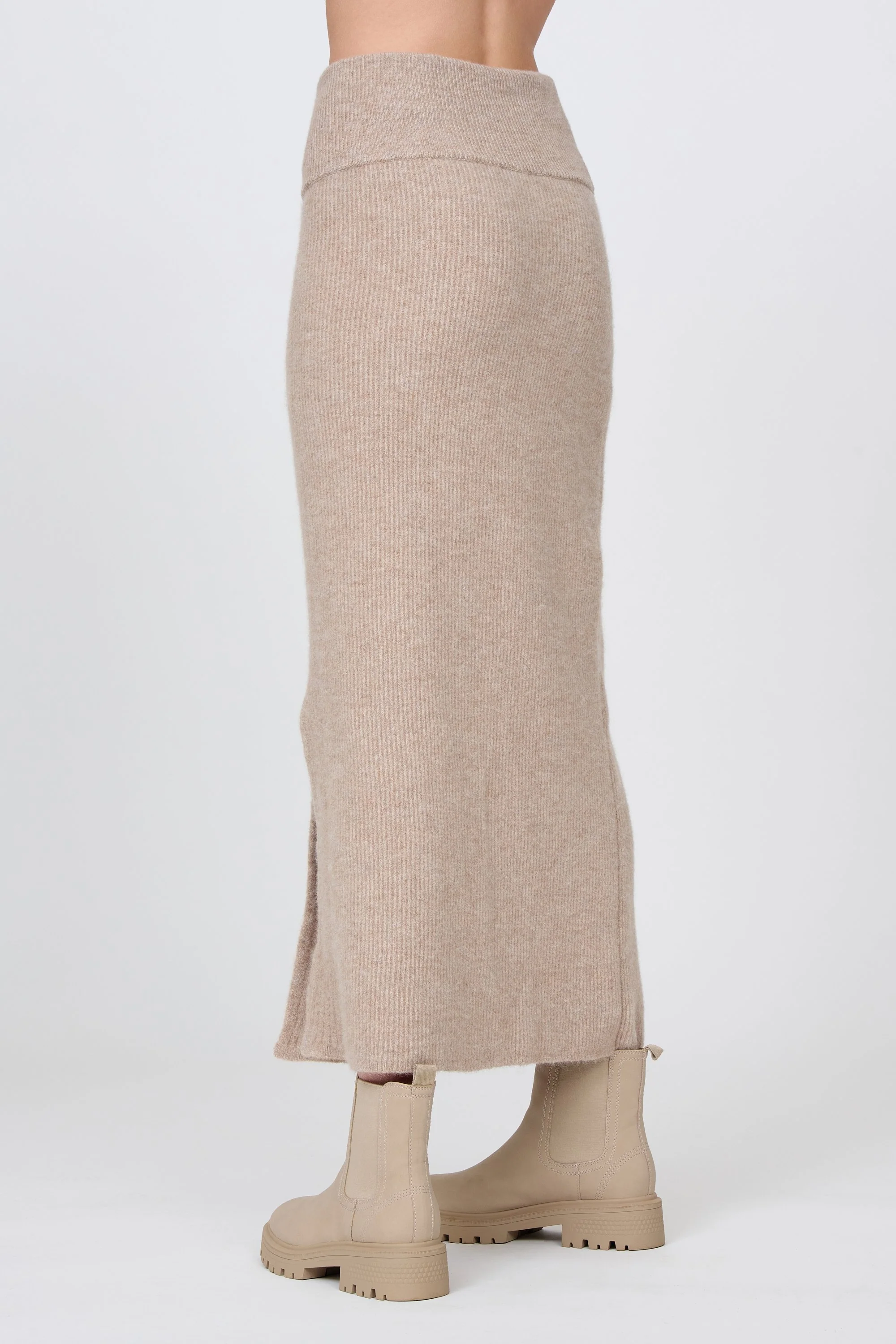Capri Rok Oatmeal Skirt - Image 2