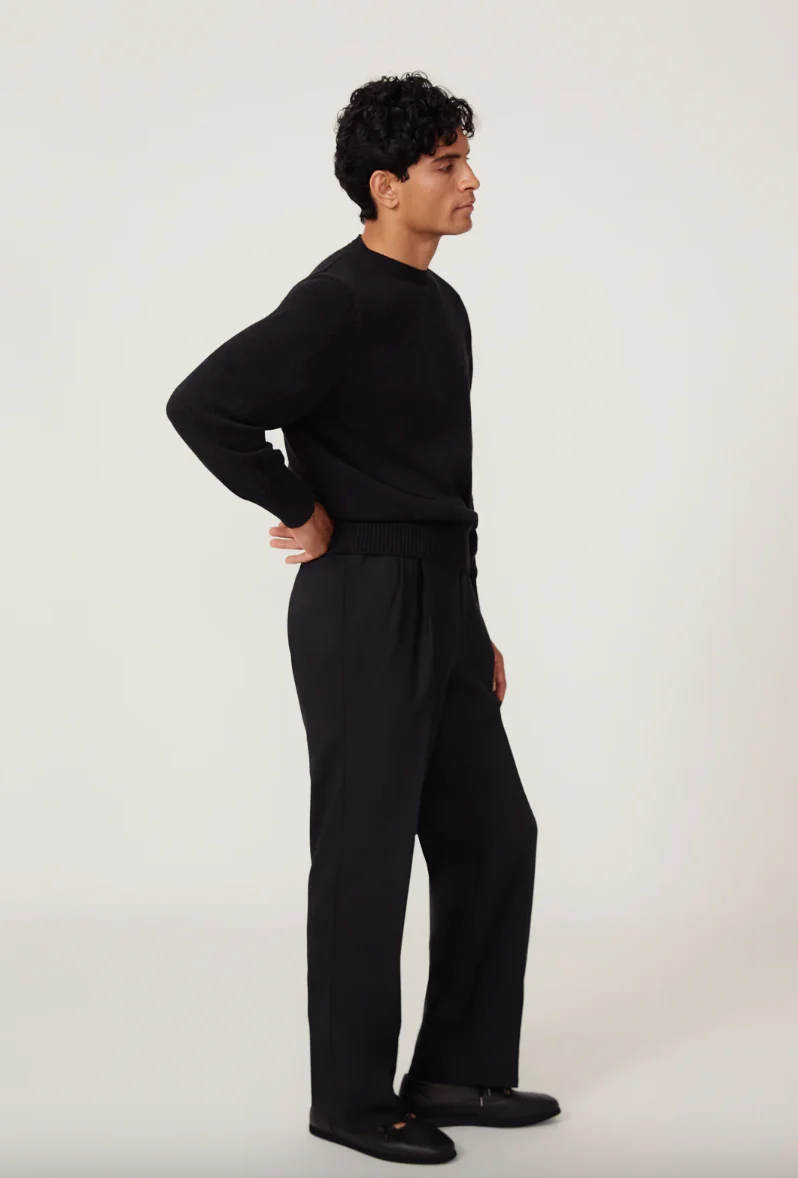 Crewneck Cotton Mouline Sweater in Charcoal - Image 4
