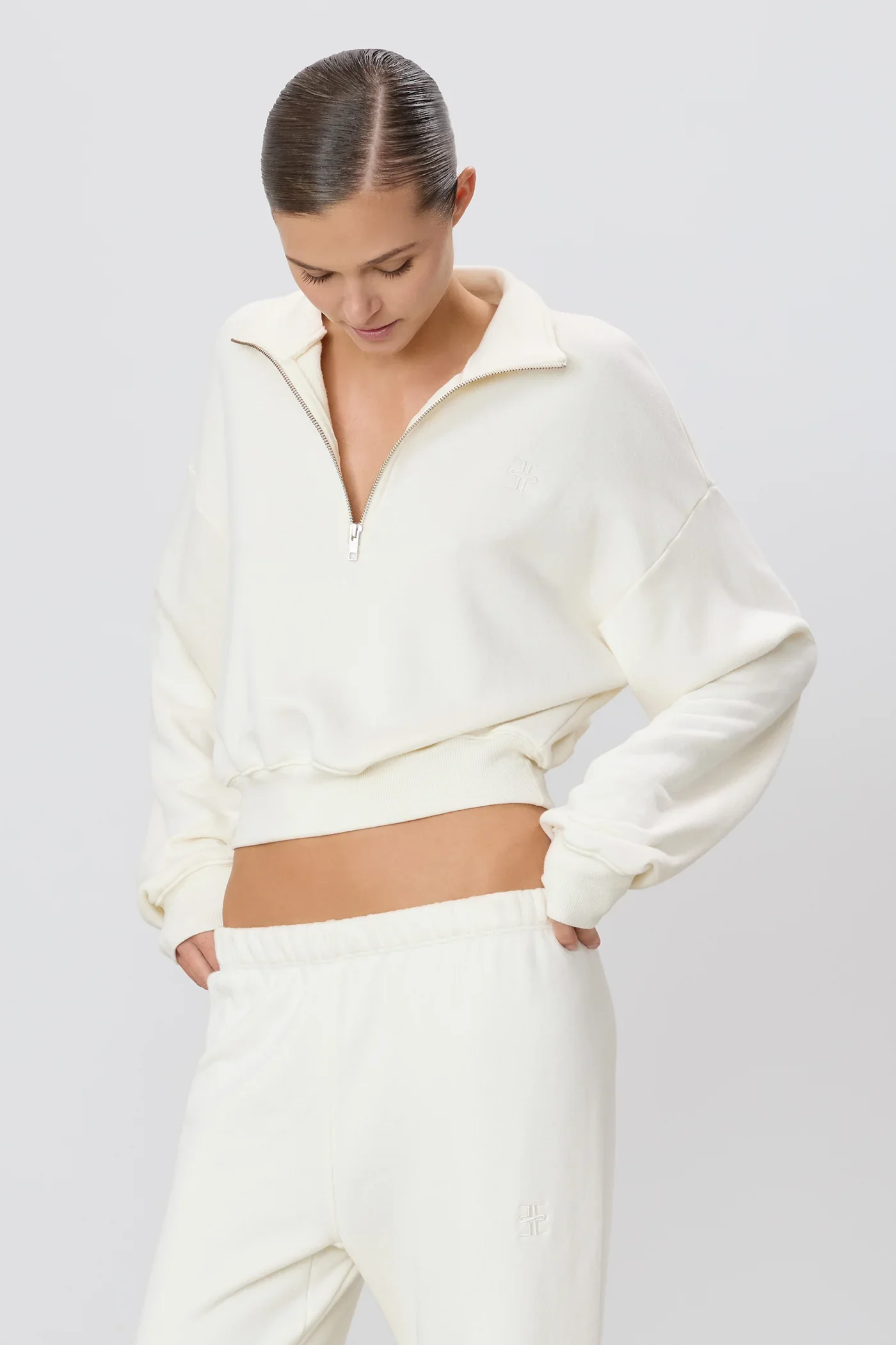 Cropped Half-Zip Sweatshirt Cream - Image 2