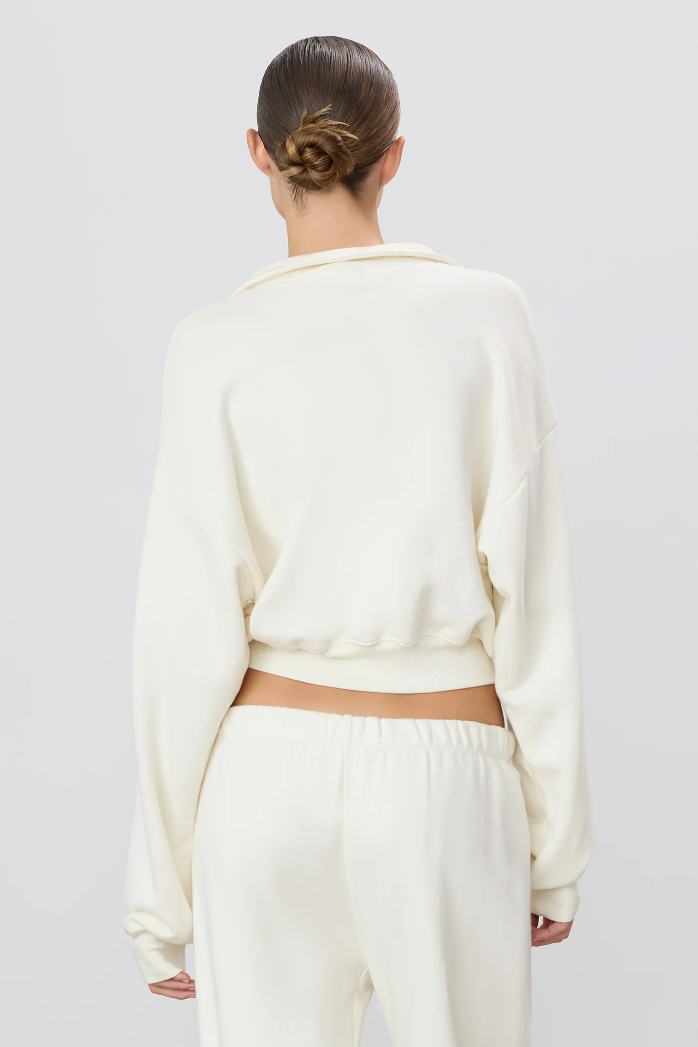 Cropped Half-Zip Sweatshirt Cream - Image 3