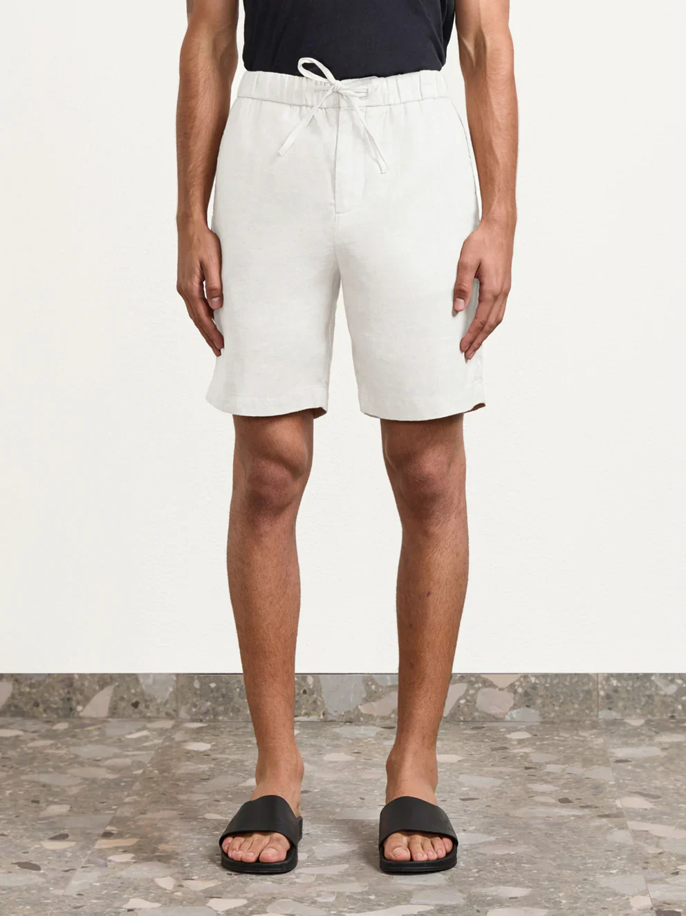 Felipe Linen Shorts White - Image 3