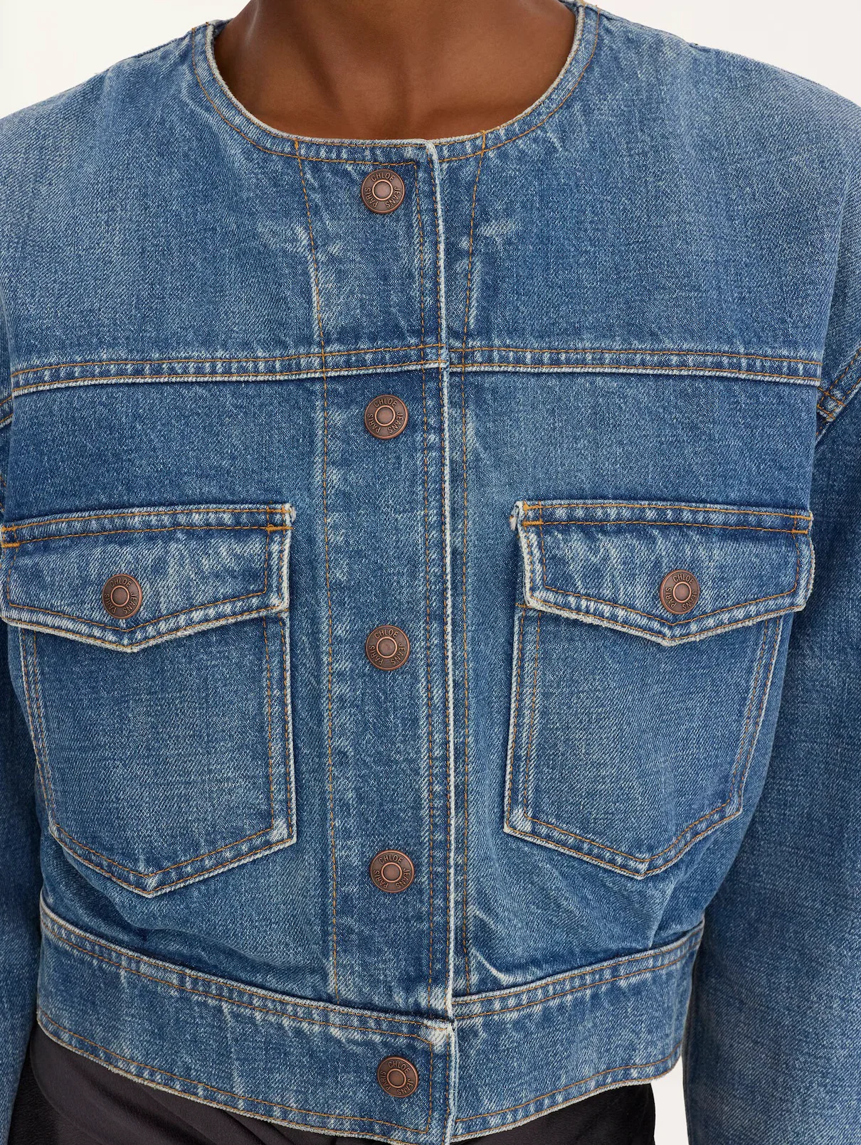 Collarless cropped jacket in denim - Image 4