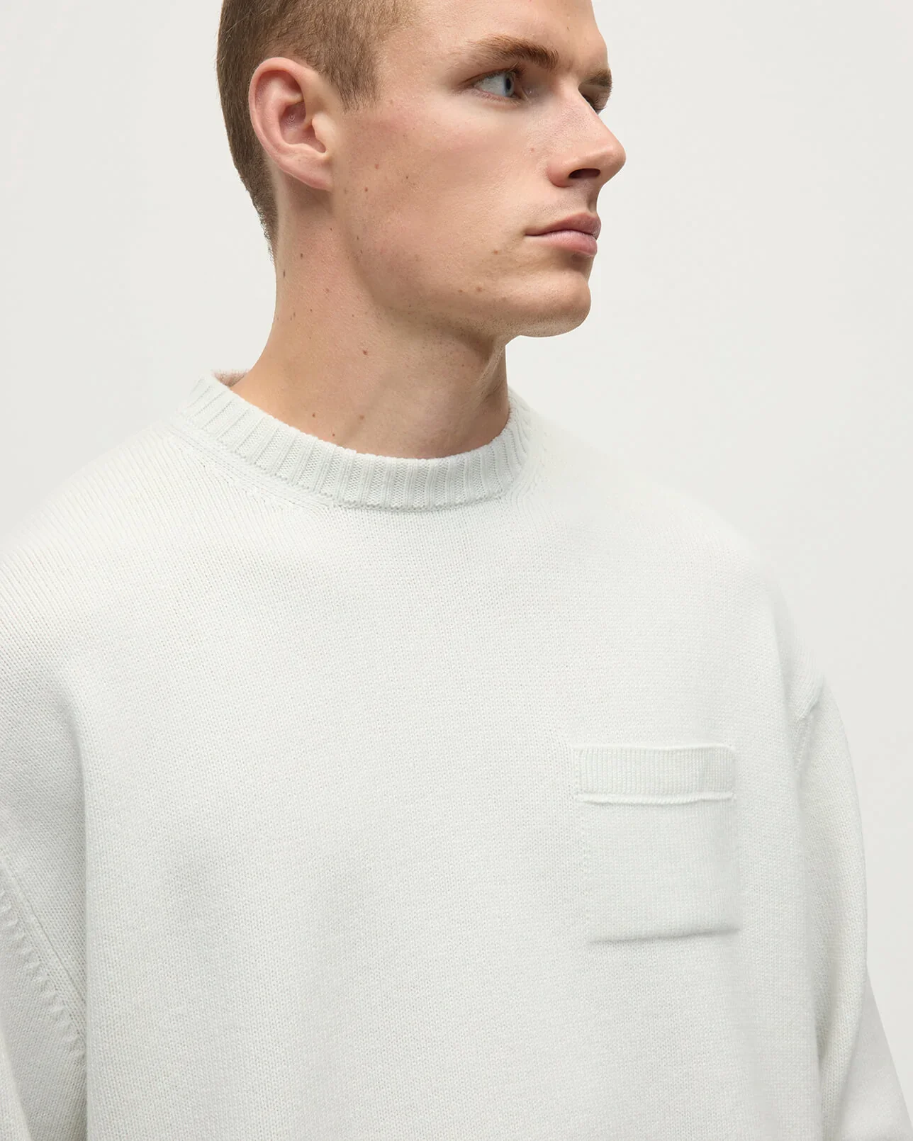 Crew Neck Oversized with Pocket - Image 5