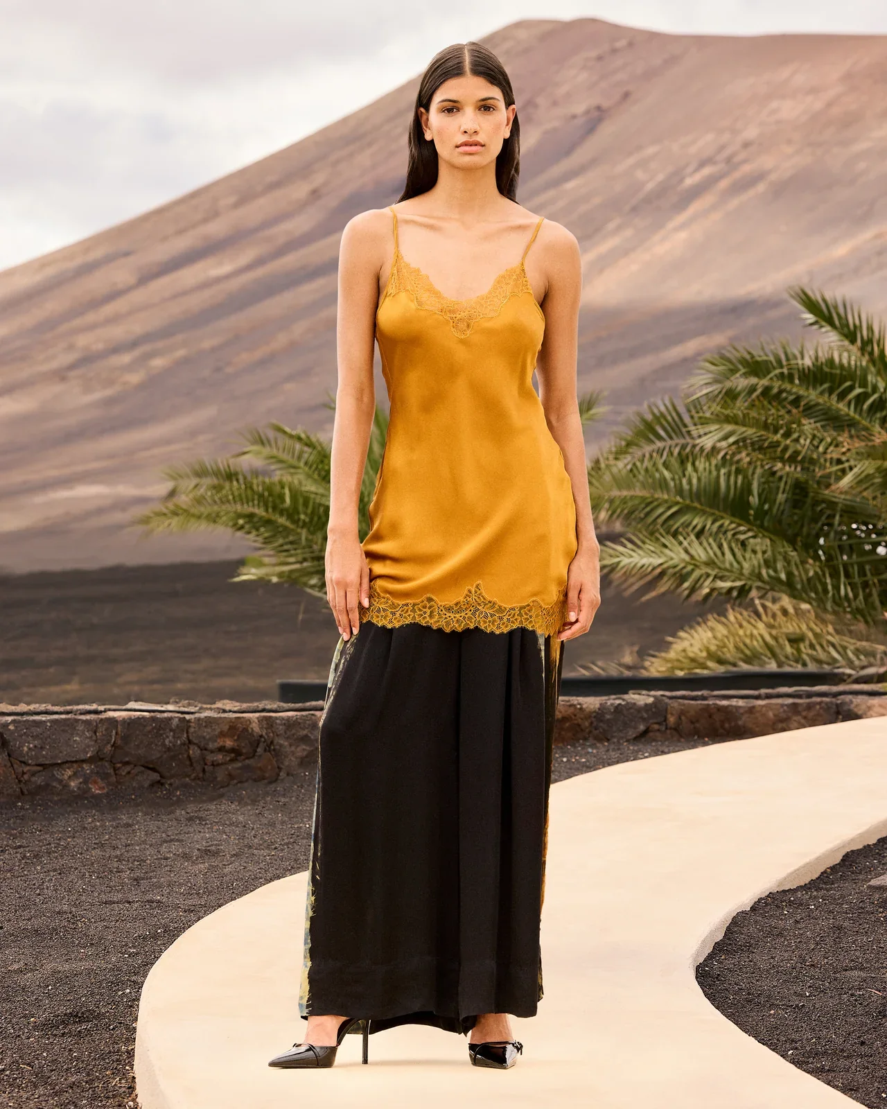 Llorllora Pants - Image 2