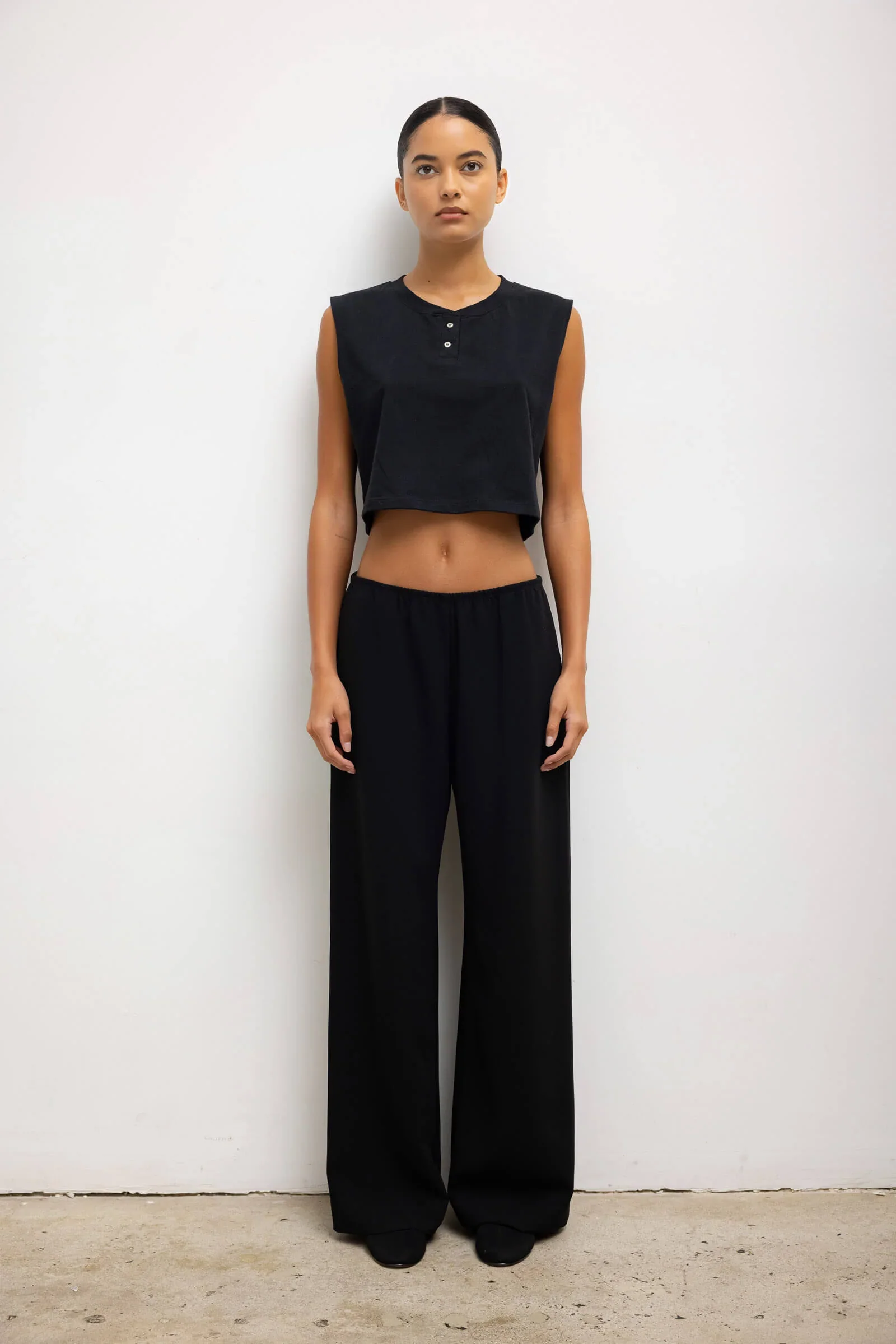 Margo Sleeveless Henley Black - Image 2