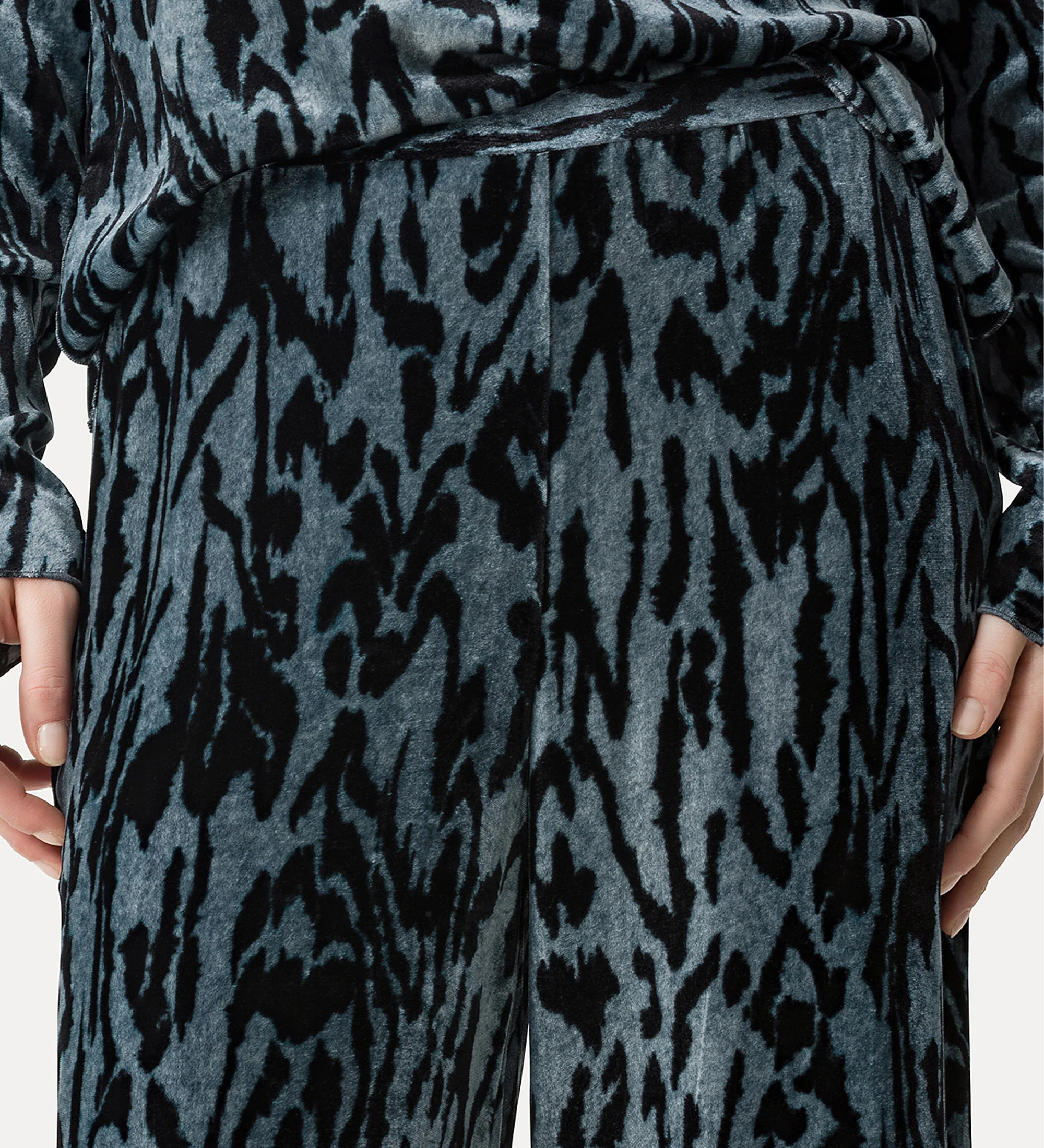 "Moiree" Print Velvet Pants - Image 3