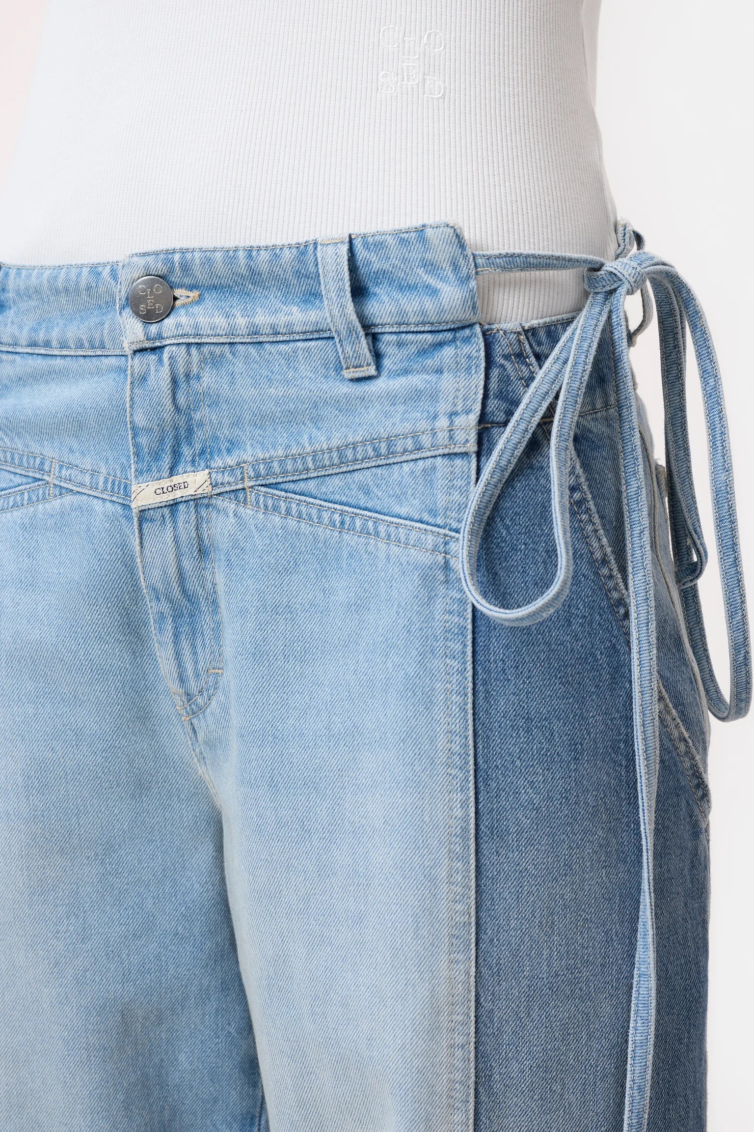 Maddi X Relaxed Jeans - Image 3