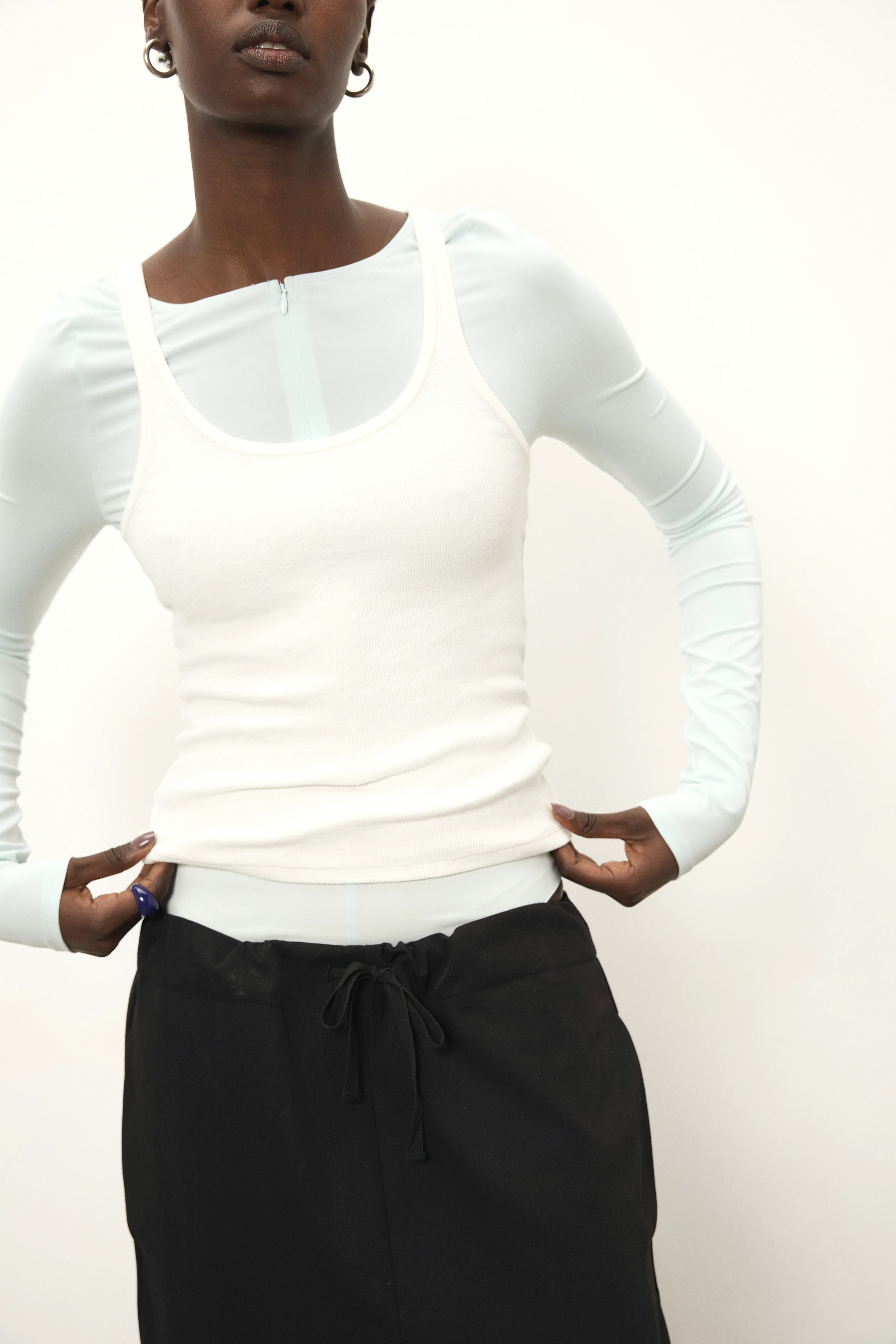 Perfect Singlet White - Image 3