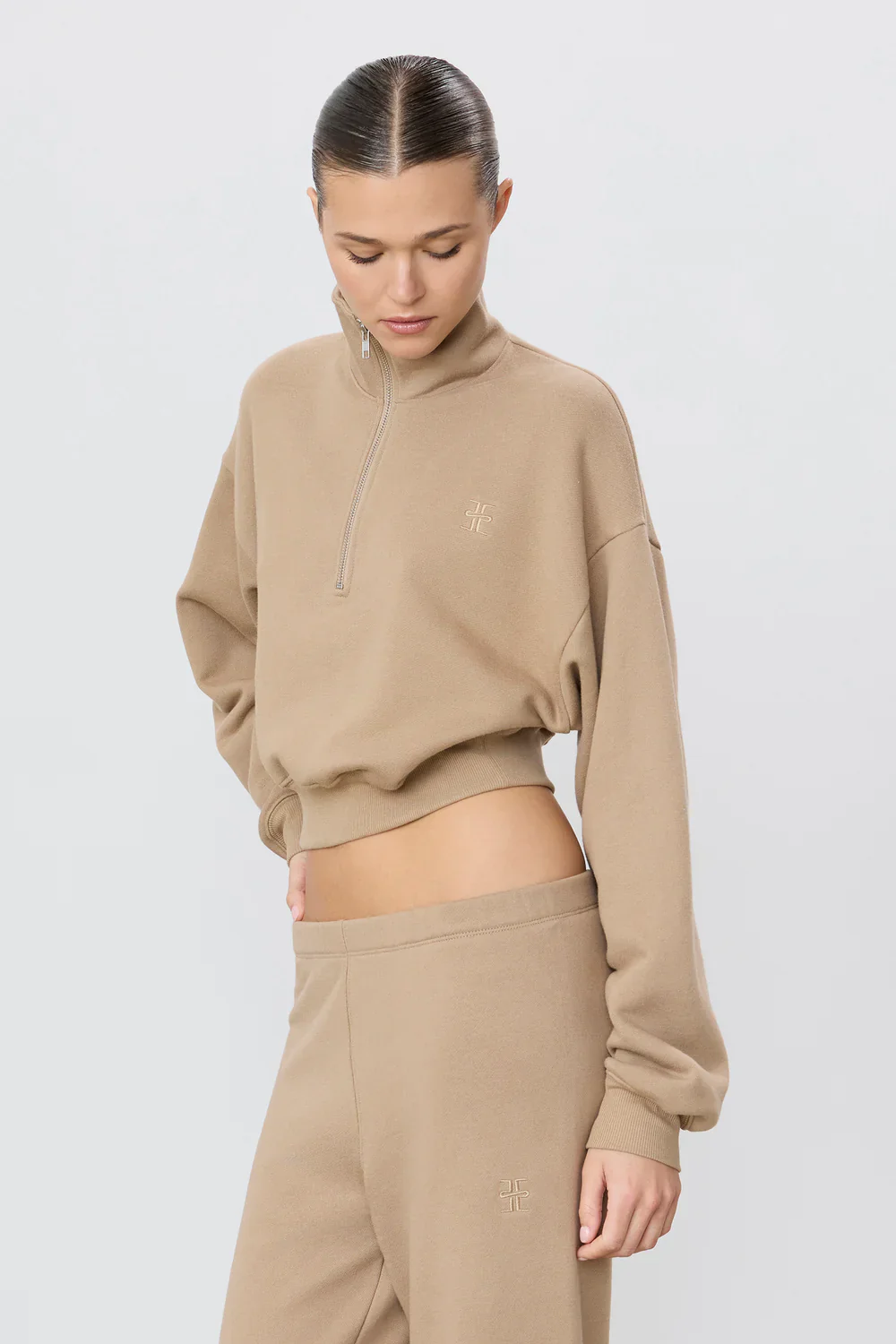 Cropped Half-Zip Sweatshirt Taupe - Image 2