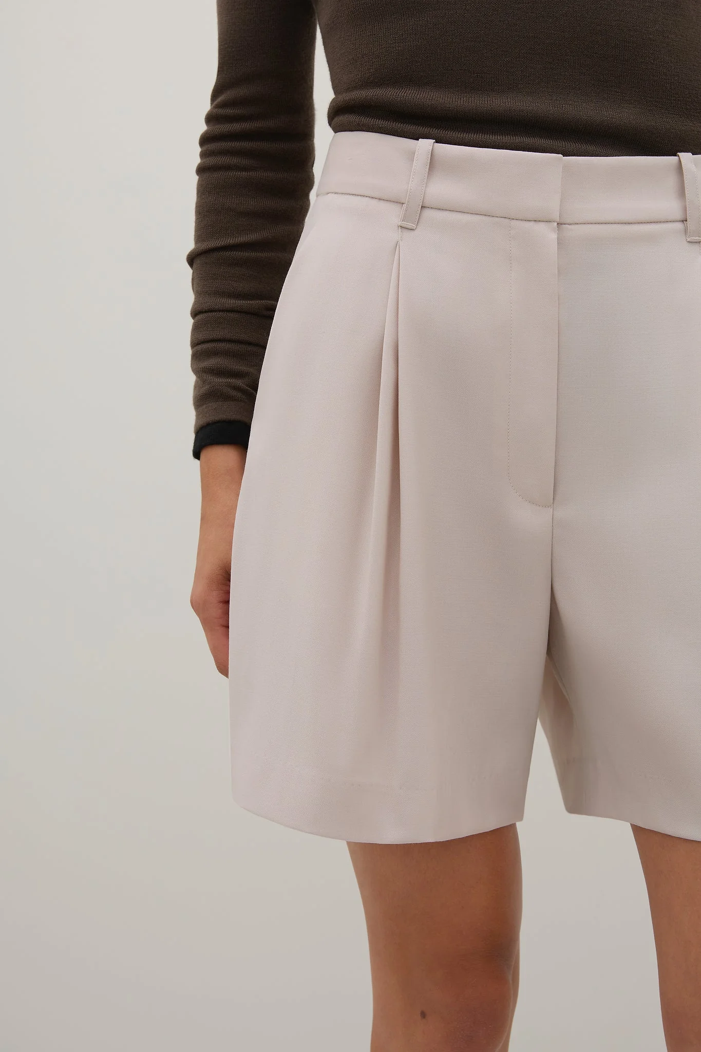 The Astor Short (Final Sale) - Image 3