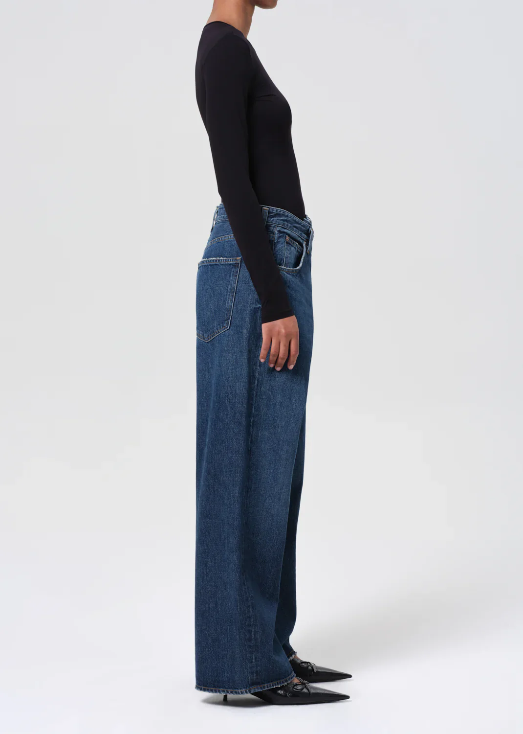 Vana Jeans in Nexus - Image 4