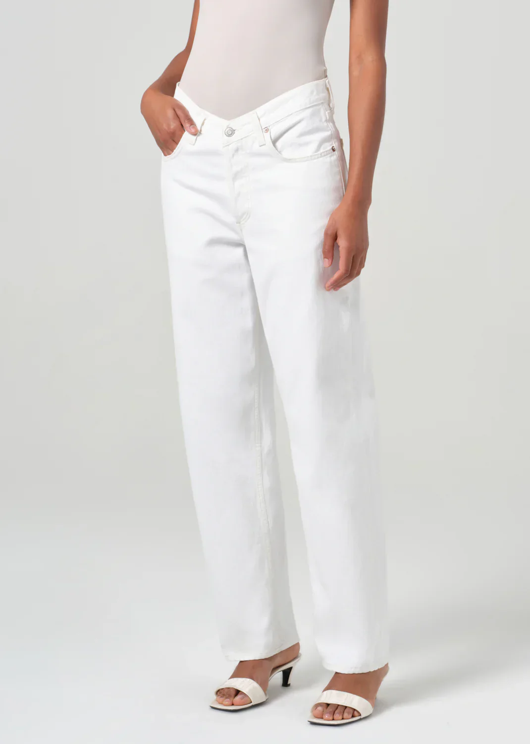 V-Waist Baggy Milkshake - Image 4