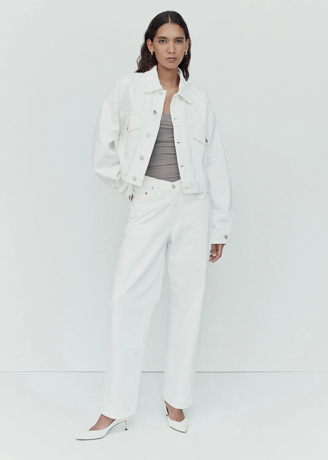 V-Waist Baggy Milkshake - Image 6