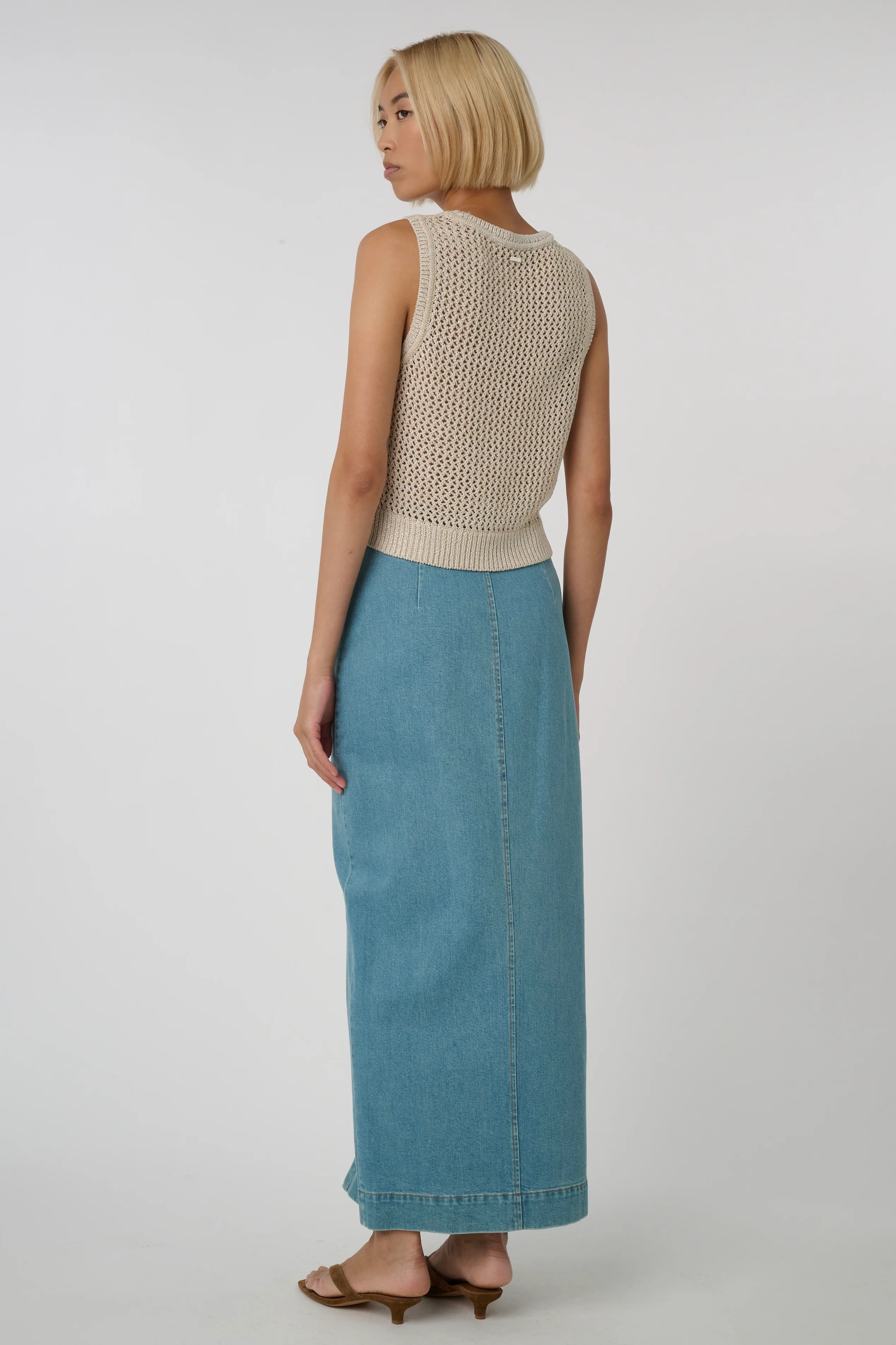 Winnie Sleeveless Tank - Image 3